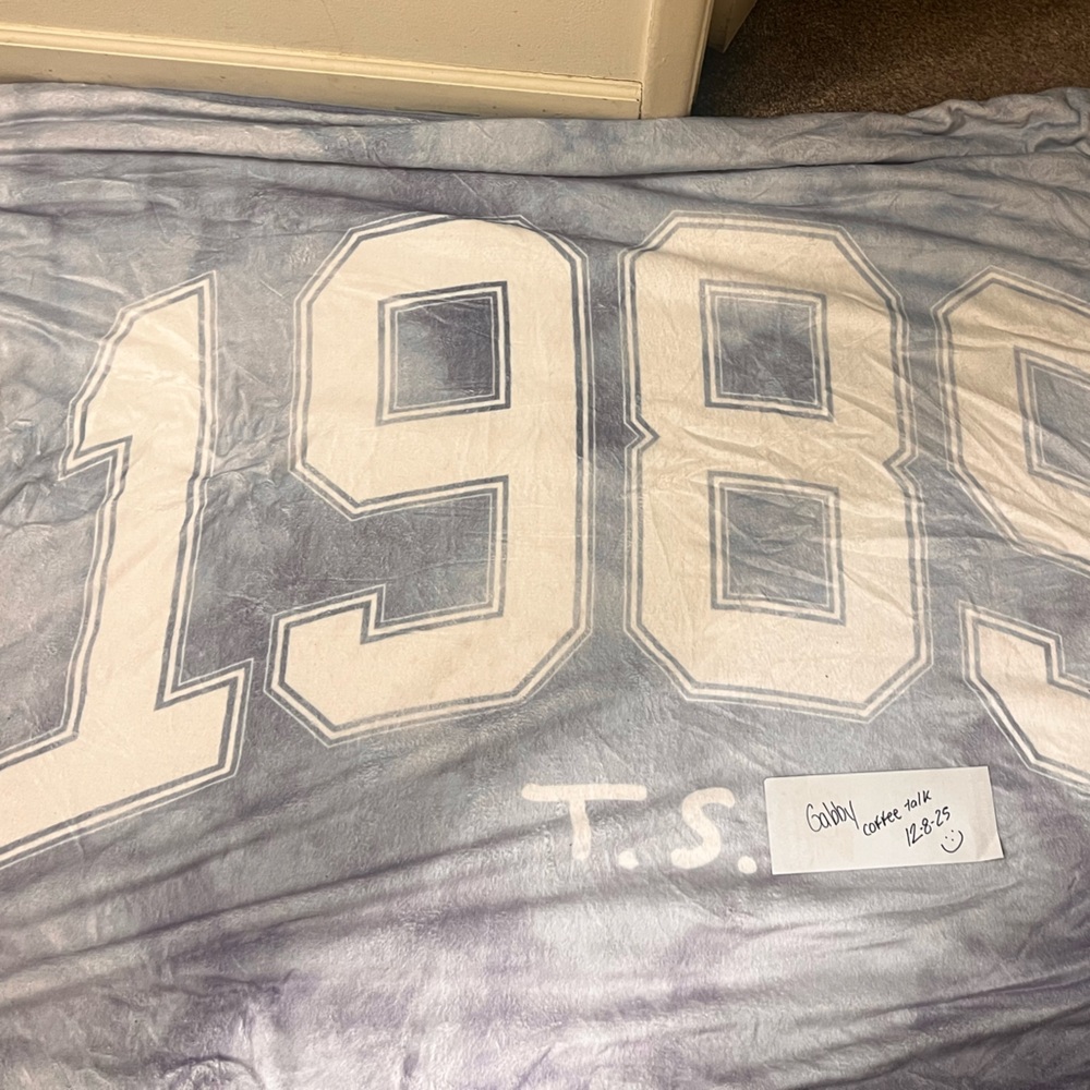Taylor Swift Blanket